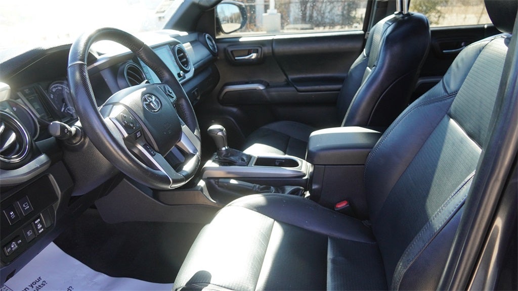 2022 Toyota Tacoma Limited V6