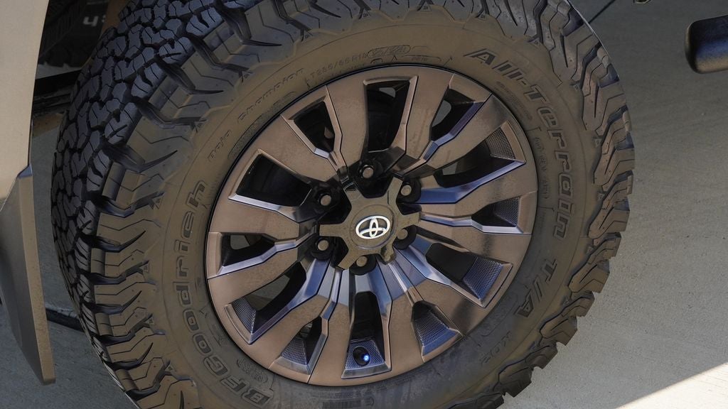 2023 Toyota Tacoma Limited V6