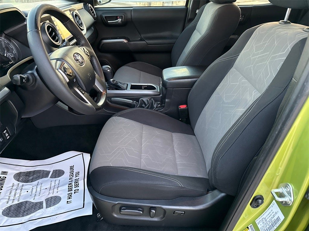 2023 Toyota Tacoma TRD Sport V6