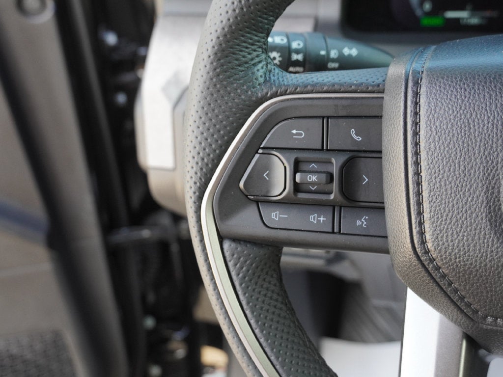 2025 Toyota Tacoma Hybrid Trailhunter