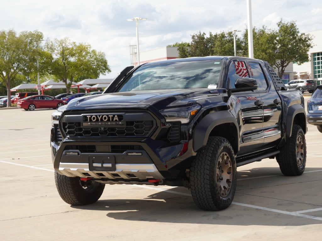 2025 Toyota Tacoma Hybrid Trailhunter