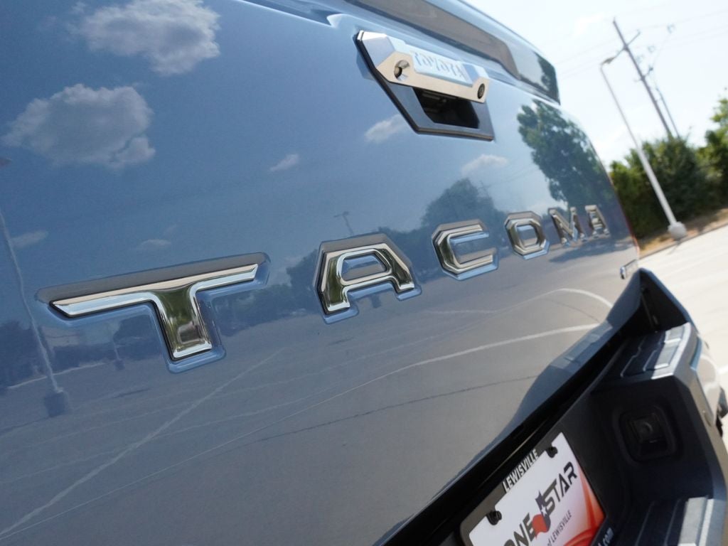 2026 Toyota Tacoma Hybrid Limited