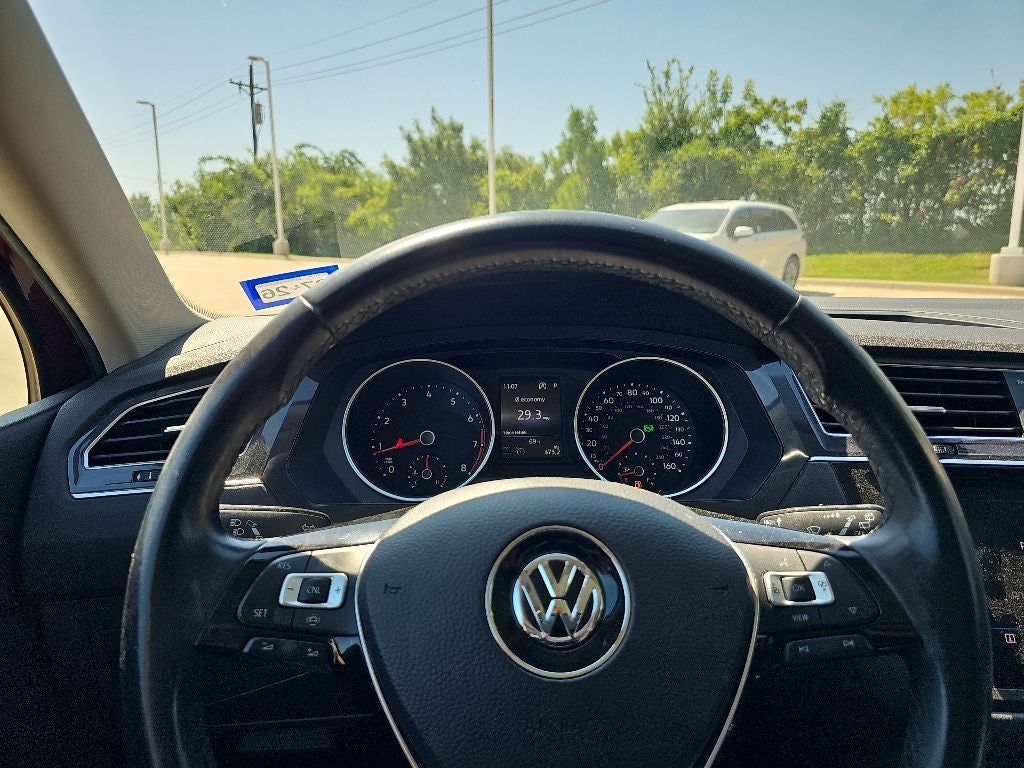2019 Volkswagen Tiguan 2.0T SE