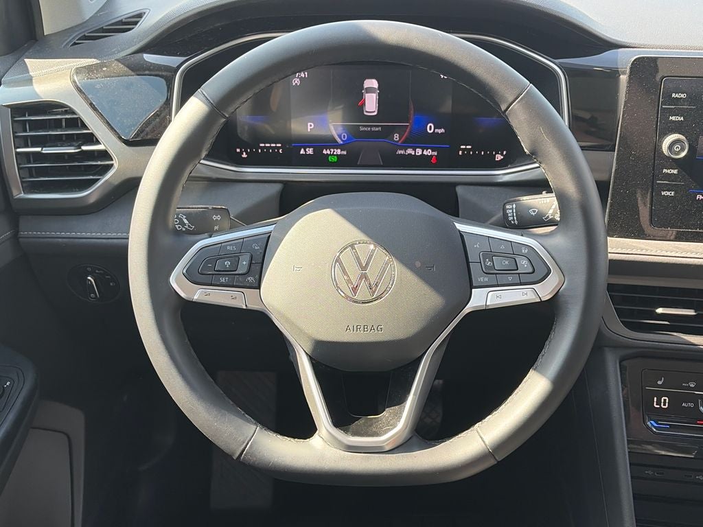2025 Volkswagen Taos 1.5T SE Black