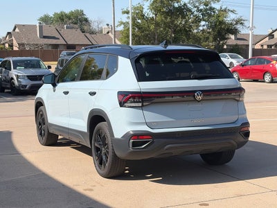 2025 Volkswagen Taos 1.5T SE Black