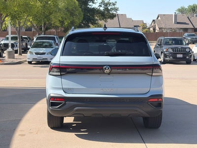 2025 Volkswagen Taos 1.5T SE Black
