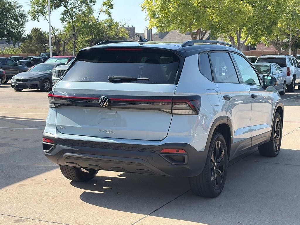 2025 Volkswagen Taos 1.5T SE Black