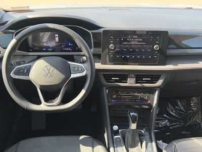 2025 Volkswagen Taos 1.5T SE Black