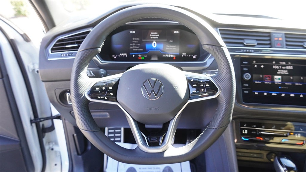 2024 Volkswagen Tiguan 2.0T SE R-Line Black