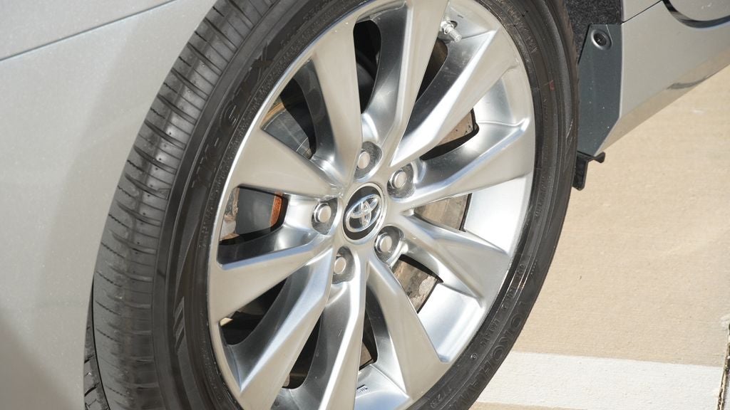 2016 Toyota Camry Hybrid XLE