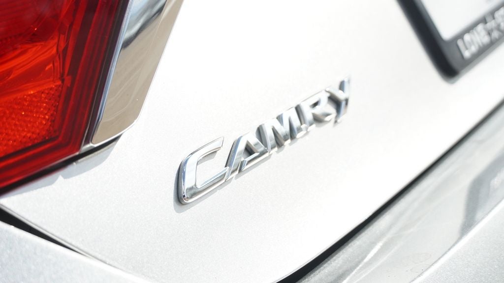 2016 Toyota Camry Hybrid XLE