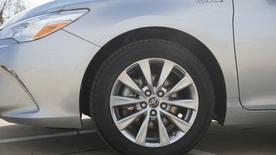 2016 Toyota Camry Hybrid XLE