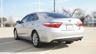 2016 Toyota Camry Hybrid XLE