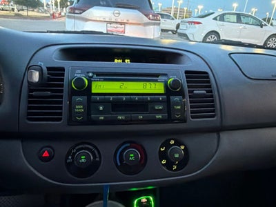 2004 Toyota Camry LE