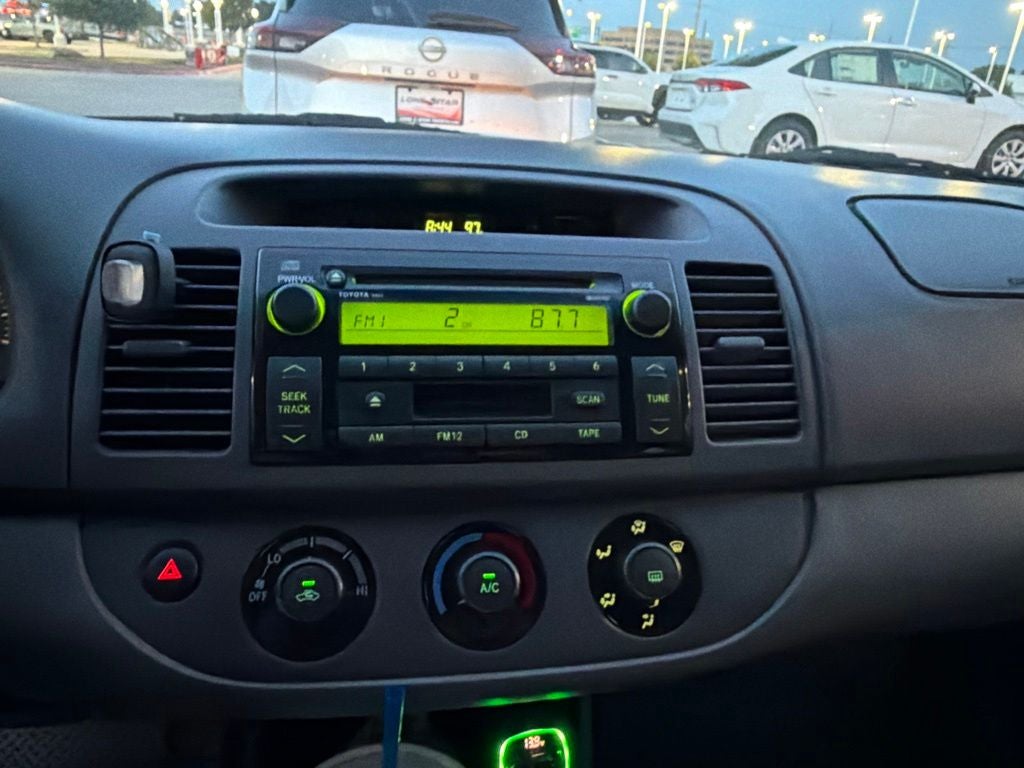 2004 Toyota Camry LE