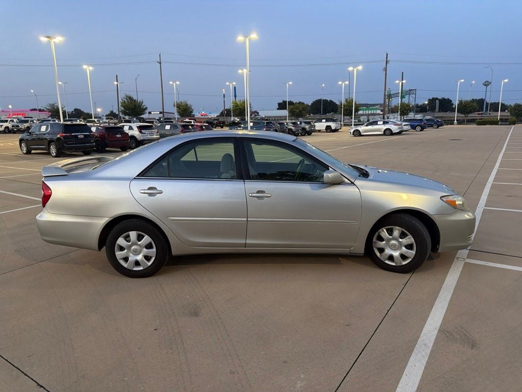 2004 Toyota Camry LE