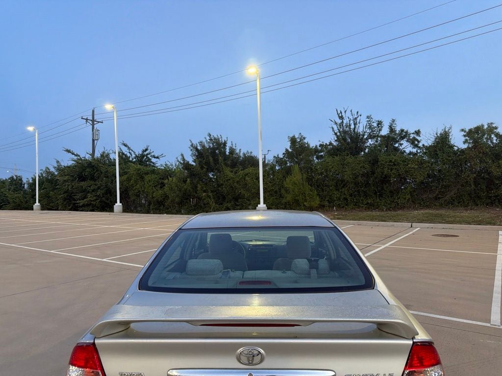 2004 Toyota Camry LE