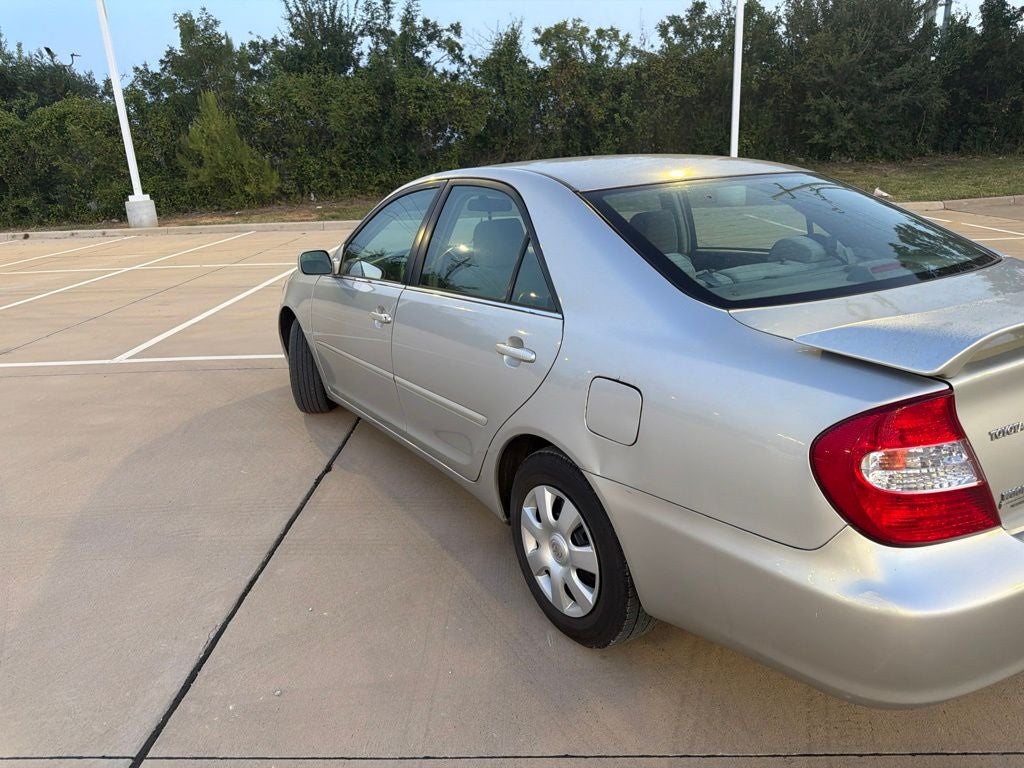 2004 Toyota Camry LE