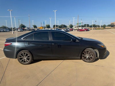 2016 Toyota Camry XSE