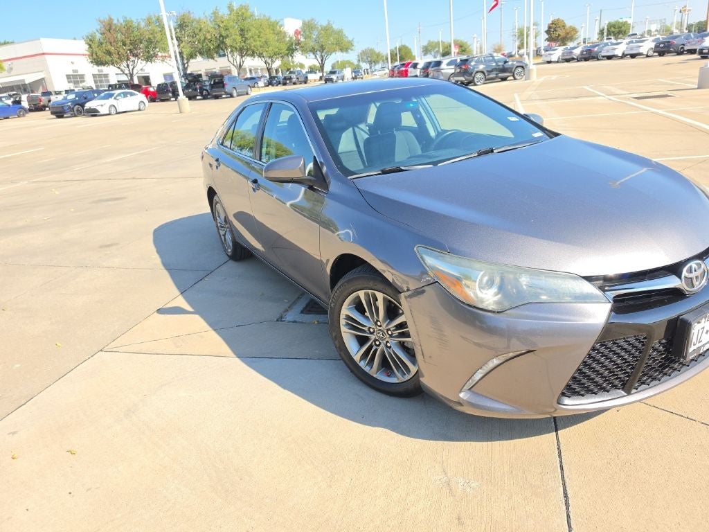 2016 Toyota Camry SE