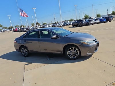 2016 Toyota Camry SE