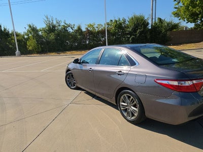 2016 Toyota Camry SE
