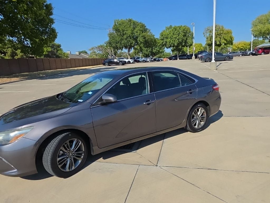 2016 Toyota Camry SE