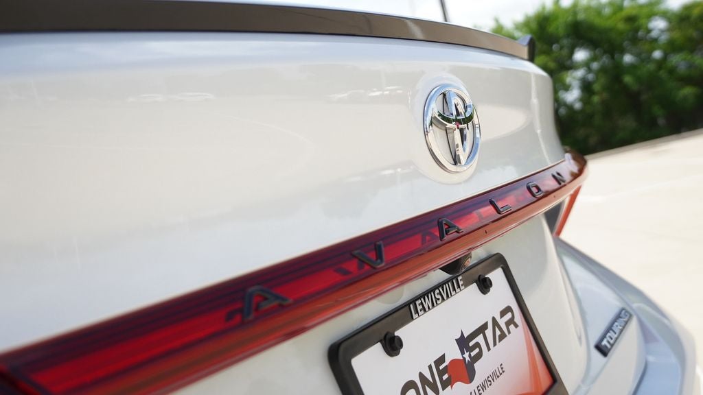 2019 Toyota Avalon Touring