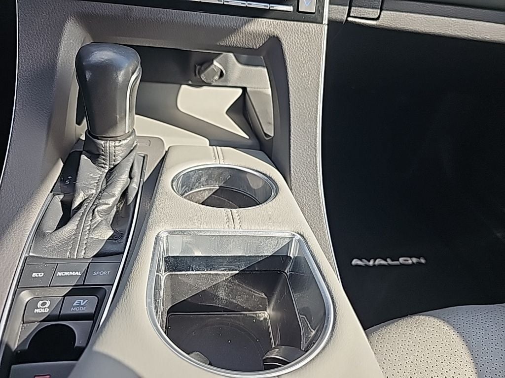 2020 Toyota Avalon Hybrid Limited