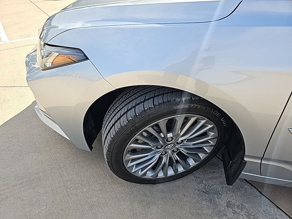 2020 Toyota Avalon Hybrid Limited