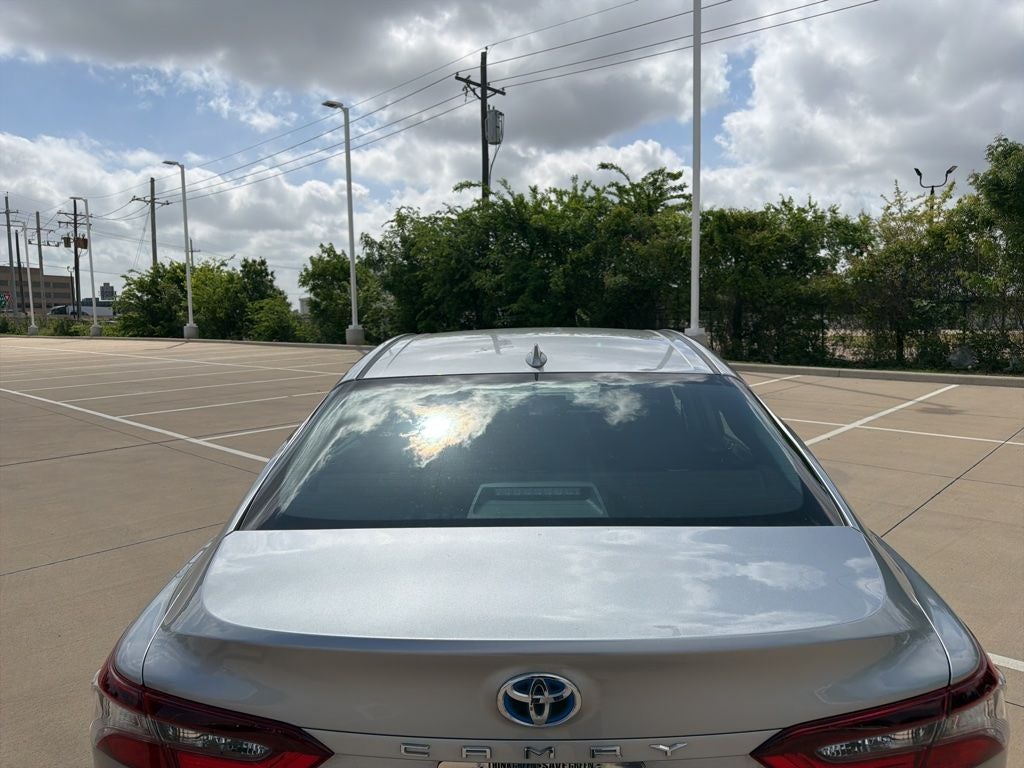 2021 Toyota Camry Hybrid LE