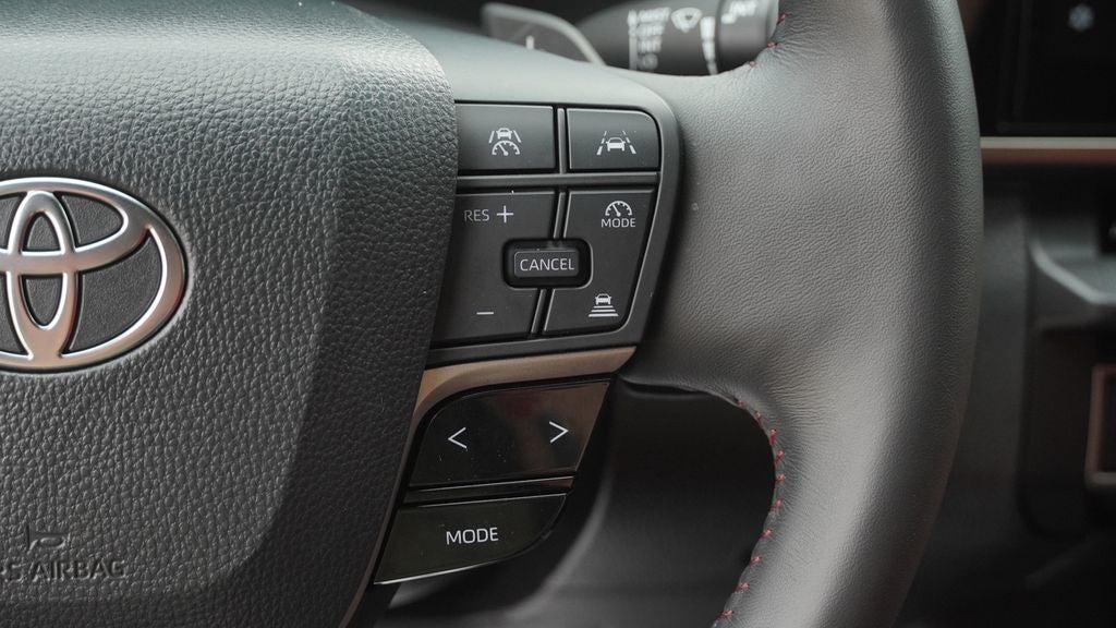 2025 Toyota Camry XSE - Photo 28