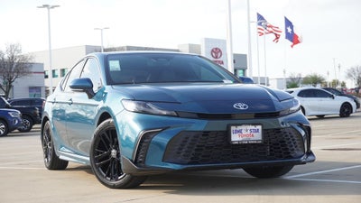 2025 Toyota Camry SE