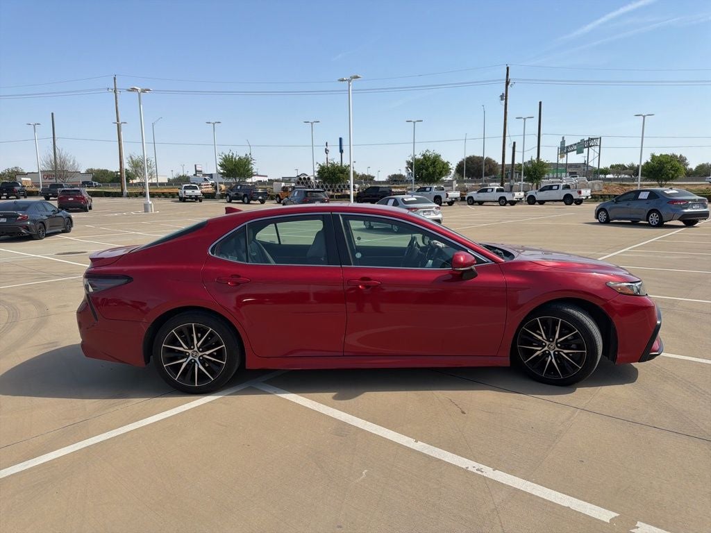 2022 Toyota Camry SE