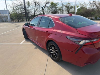 2022 Toyota Camry SE