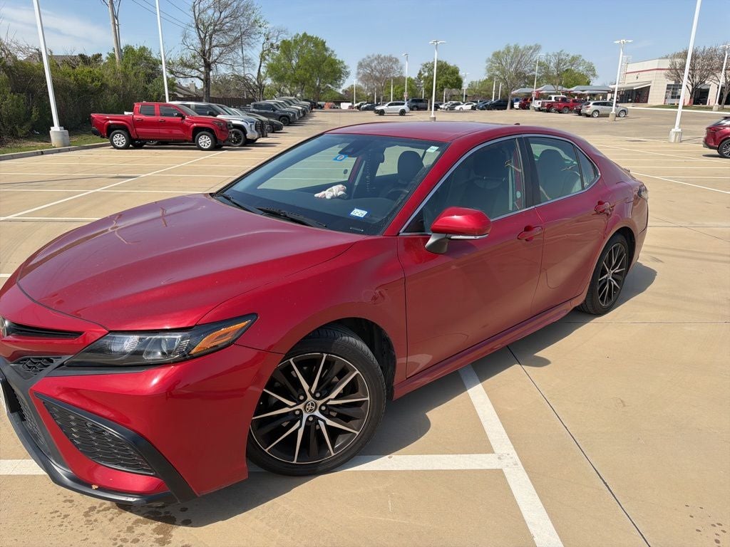 2022 Toyota Camry SE