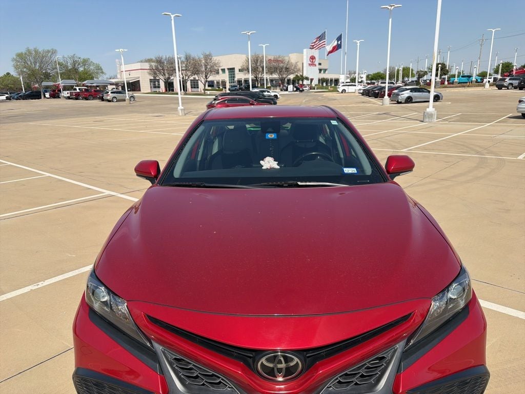 2022 Toyota Camry SE