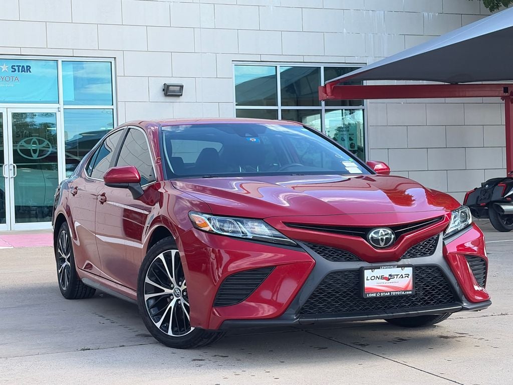 2020 Toyota Camry SE