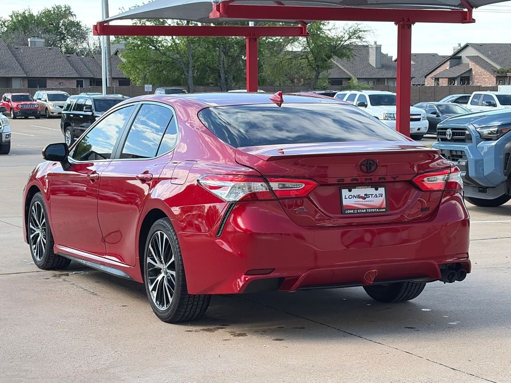 2020 Toyota Camry SE
