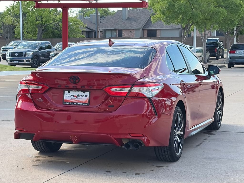 2020 Toyota Camry SE