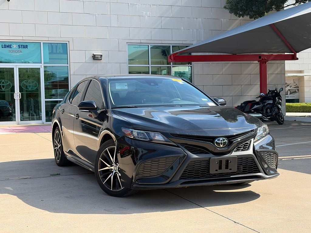 2024 Toyota Camry SE