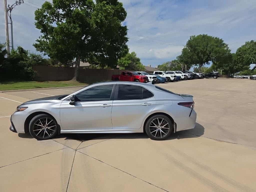 2024 Toyota Camry SE