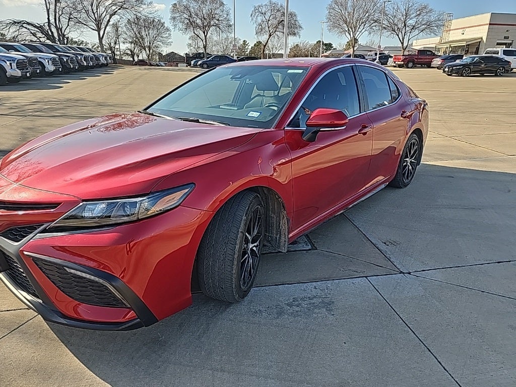2024 Toyota Camry SE