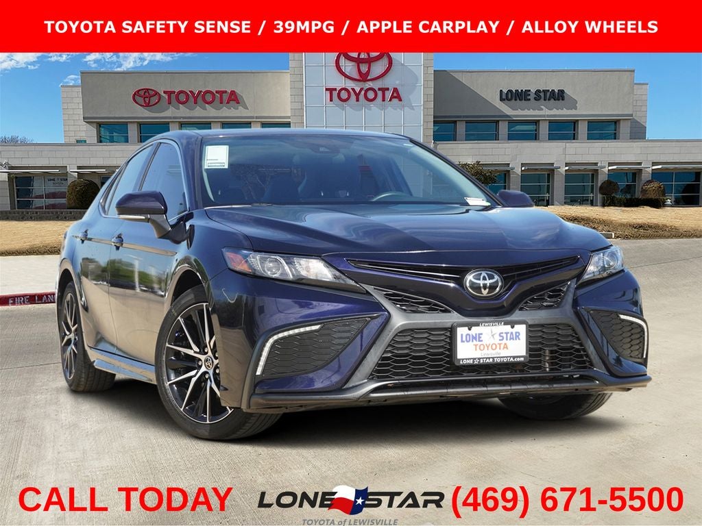 2022 Toyota Camry SE