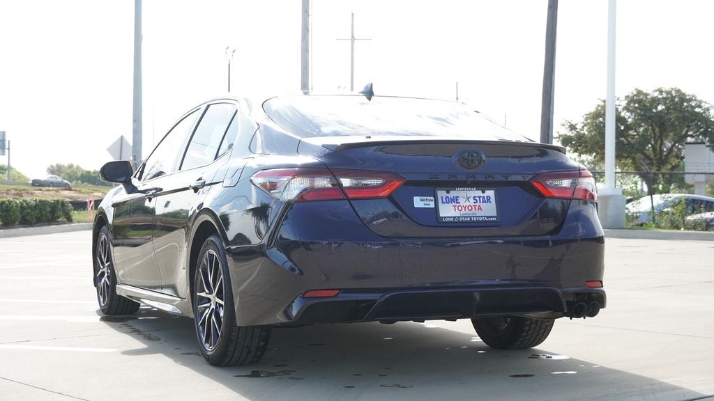 2022 Toyota Camry SE