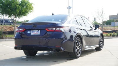 2022 Toyota Camry SE