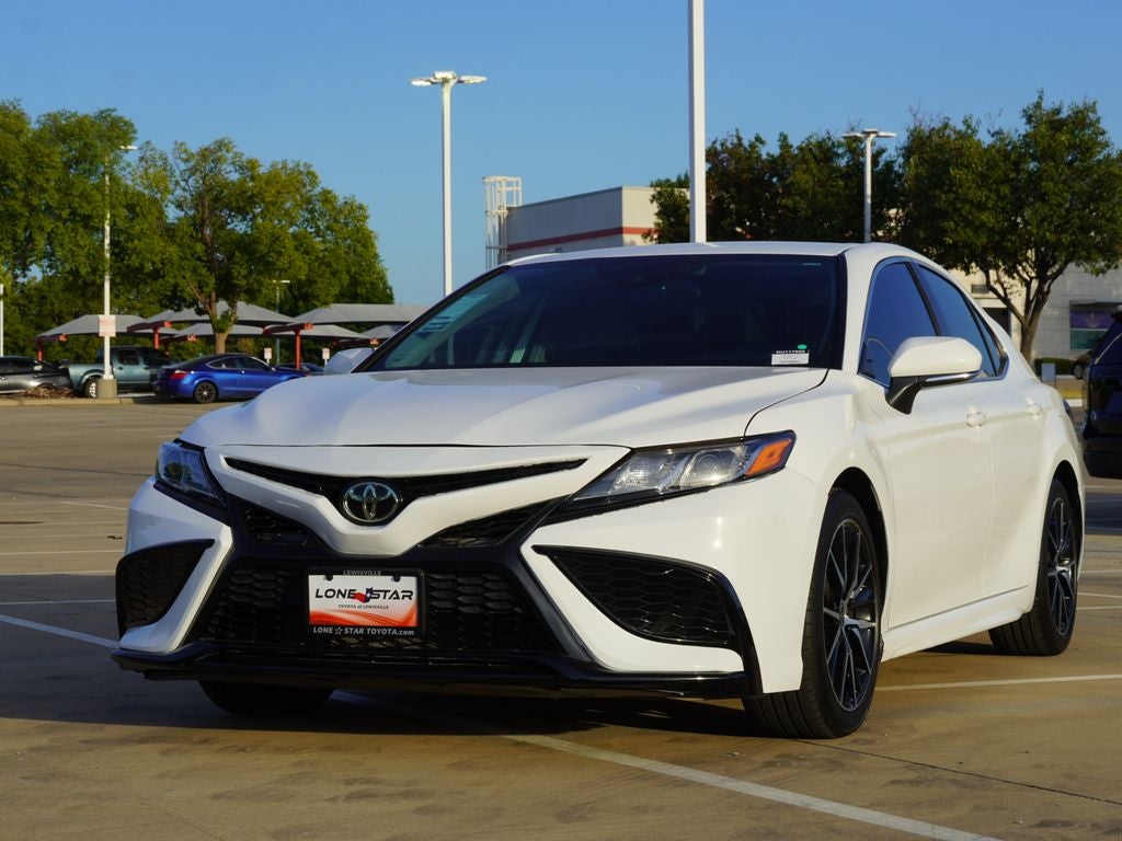 2024 Toyota Camry SE