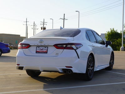 2024 Toyota Camry SE