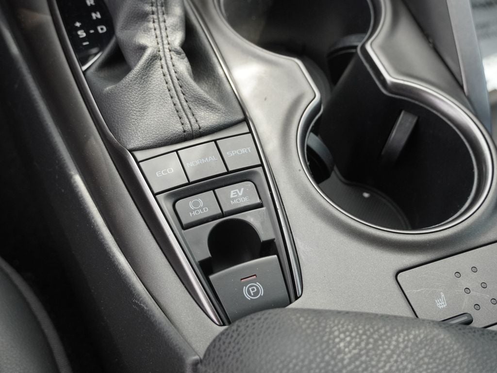 2024 Toyota Camry Hybrid XSE