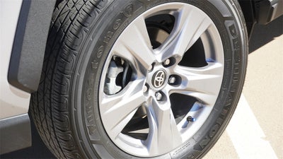 2022 Toyota RAV4 Hybrid XLE